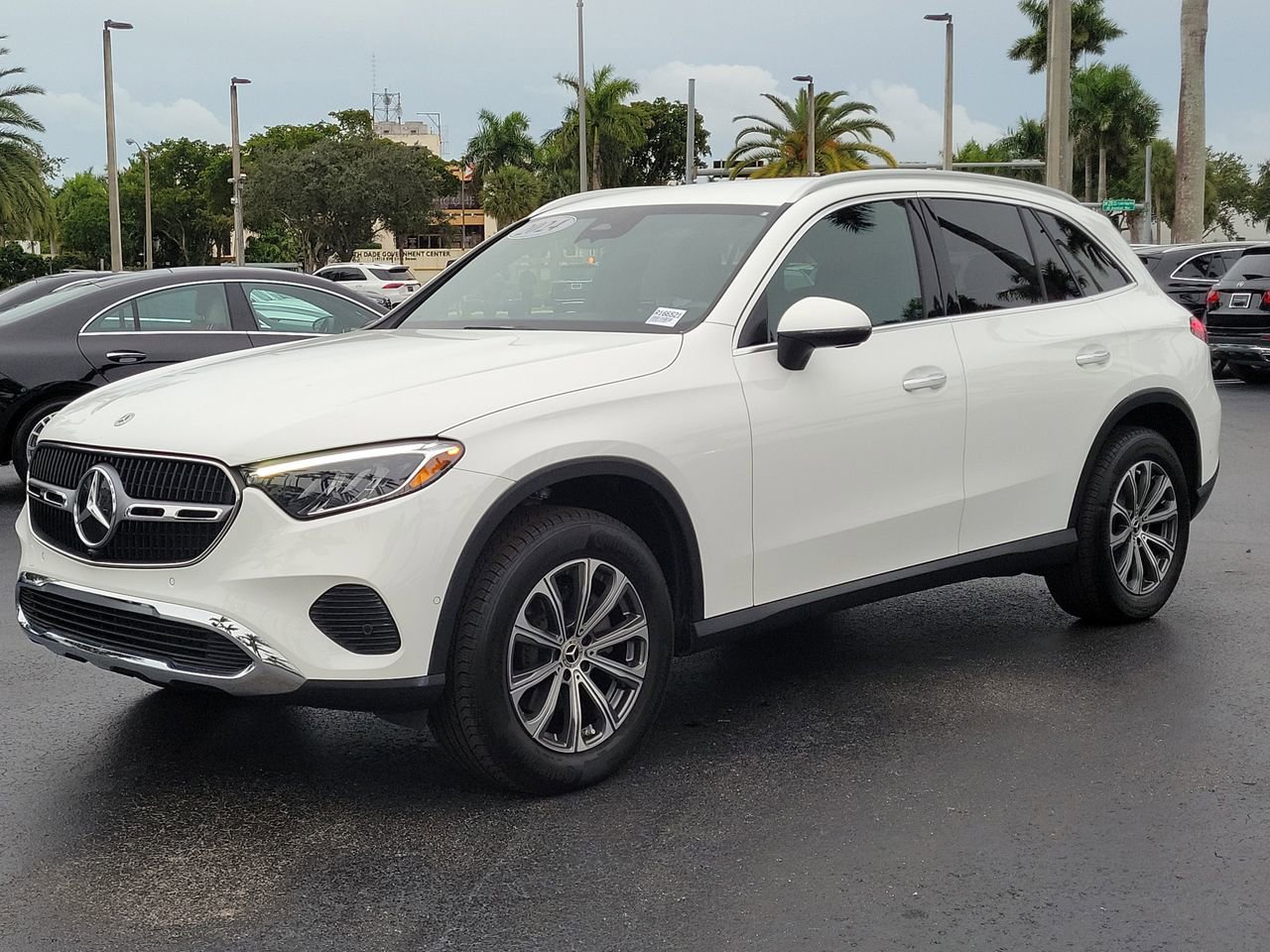 Certified 2024 Mercedes-Benz GLC 300 image 3