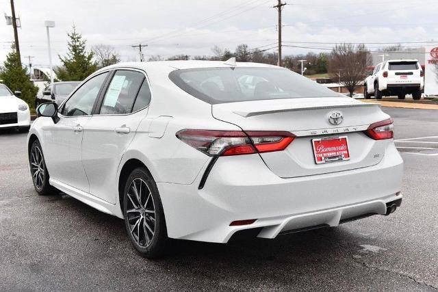 Used 2024 Toyota Camry SE image 7
