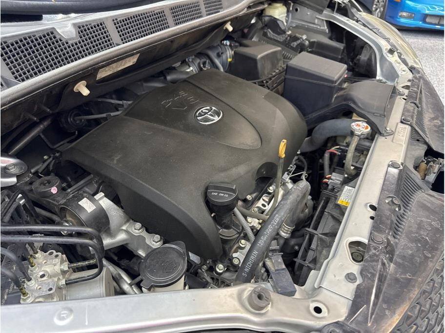Used 2017 Toyota Sienna SE Premium FWD image 30