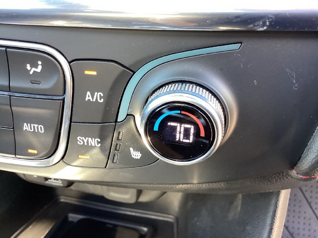 Used 2023 Chevrolet Traverse RS w/ LPO, Cargo Package AWD/4WD image 41