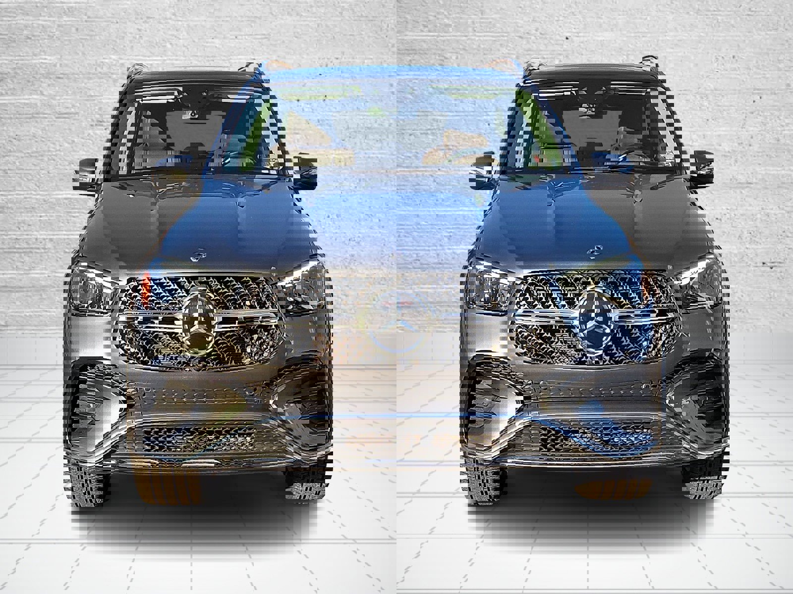 Used 2024 Mercedes-Benz GLE 350 4MATIC w/ AMG Line Exterior image 2