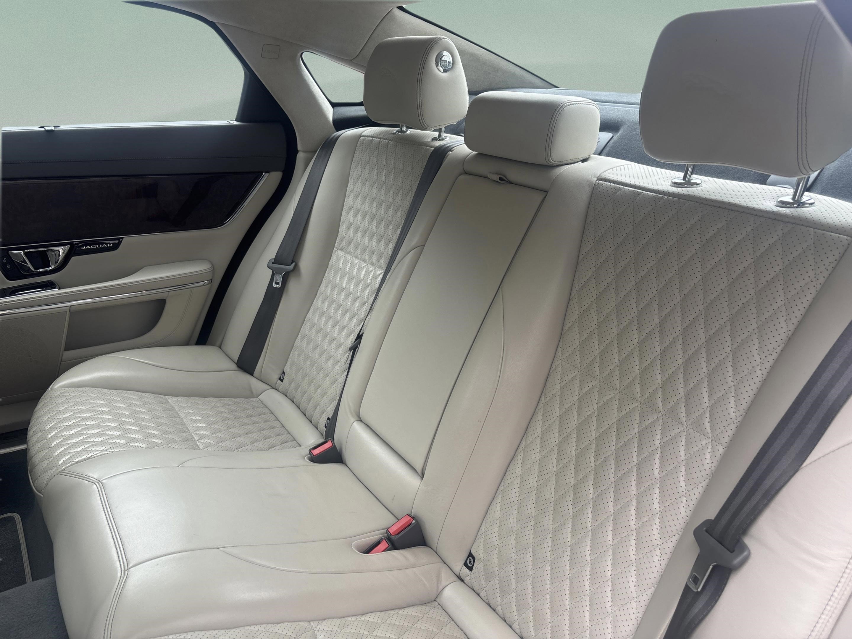 Used 2016 Jaguar XJ L Portfolio RWD image 24
