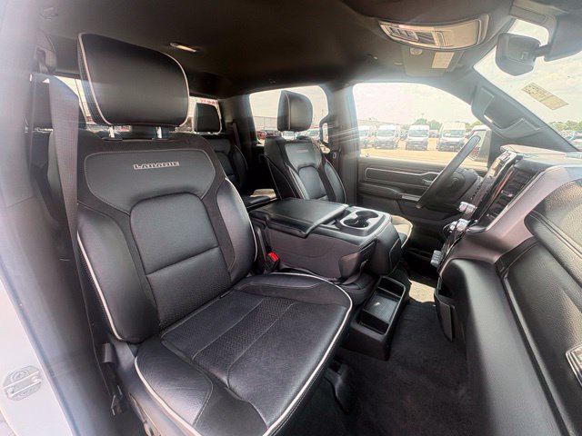 Used 2025 RAM 1500 Laramie AWD/4WD image 30