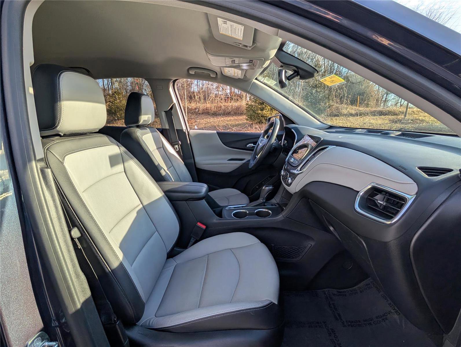 Used 2018 Chevrolet Equinox Premier image 10