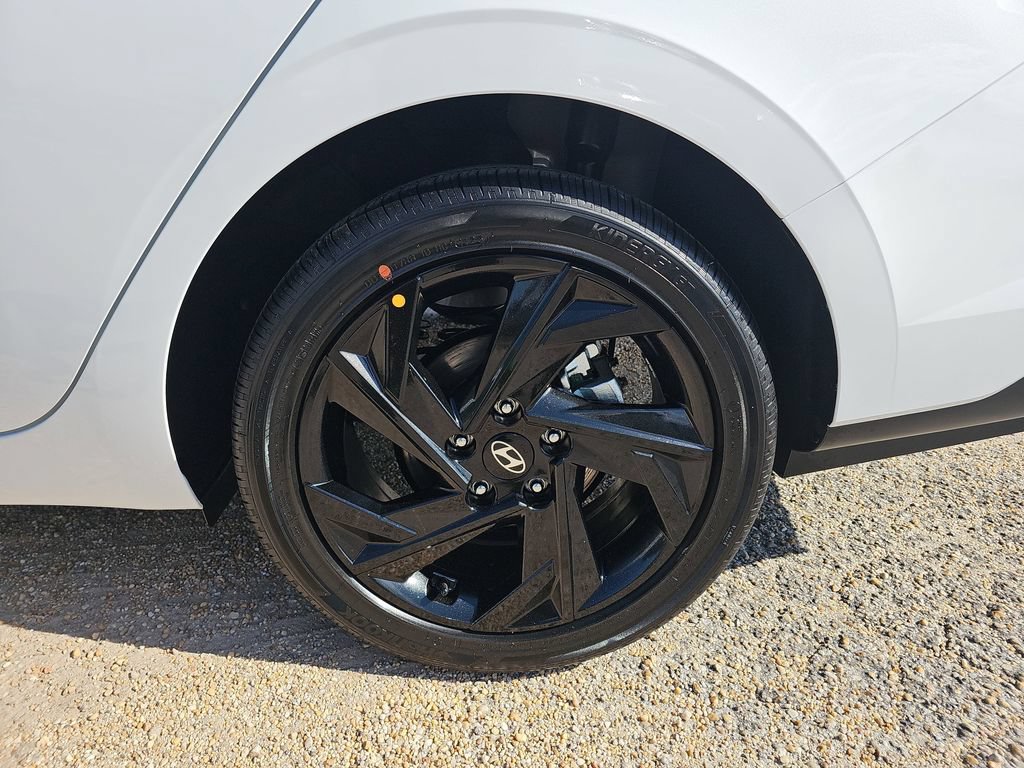 New 2026 Hyundai Elantra SEL Sport Premium FWD image 35