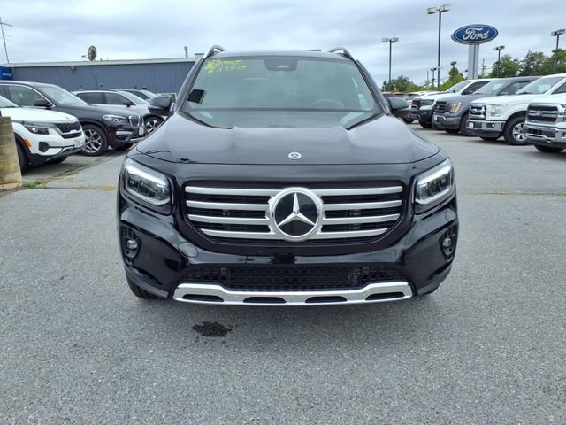 Used 2024 Mercedes-Benz GLB 250 4MATIC image 2