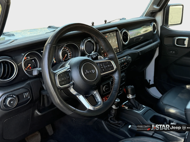 Used 2023 Jeep Wrangler Unlimited Rubicon 392 AWD/4WD image 31