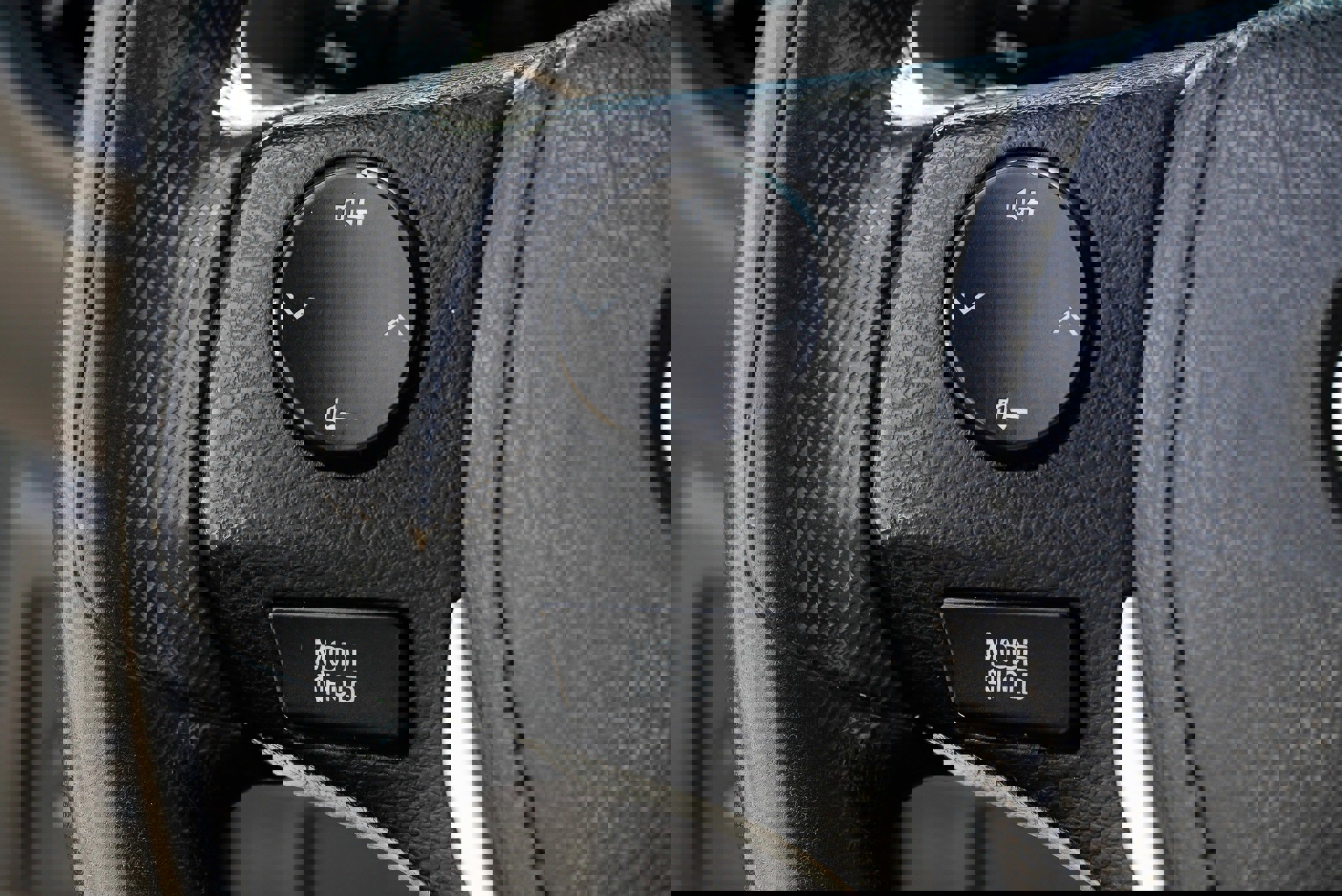 Certified 2017 Toyota Corolla L w/ Carpet Mat Package (TMS) image 31