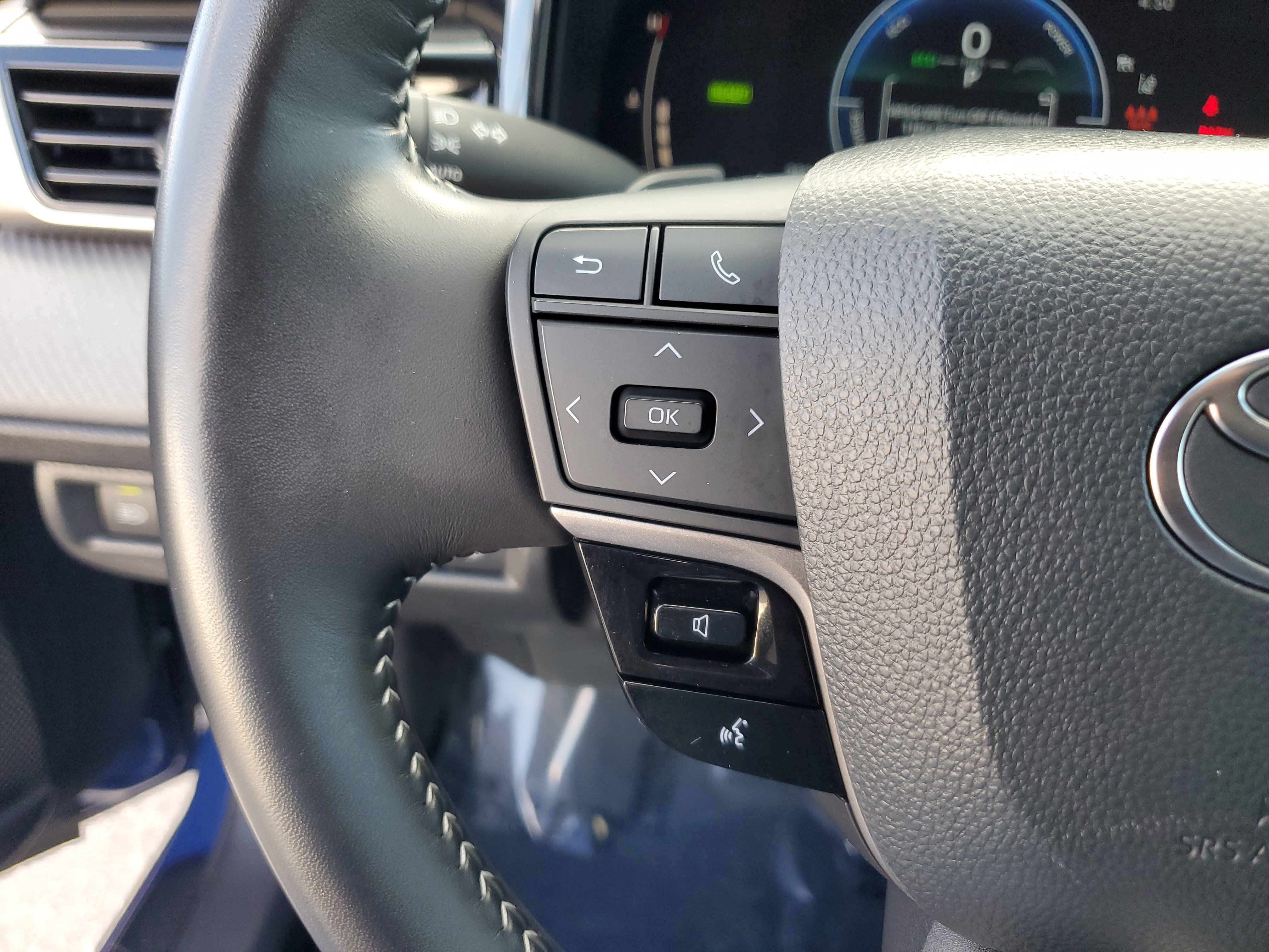 Used 2025 Toyota Camry SE image 26