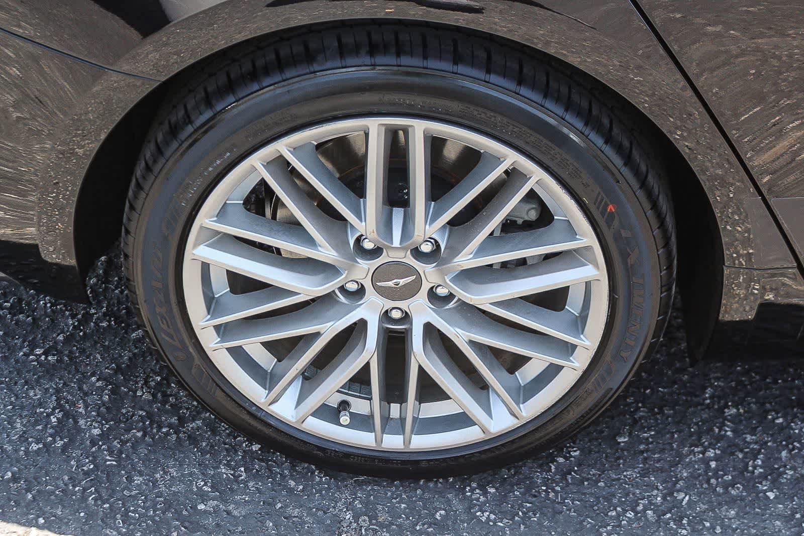 Used 2021 Genesis G70 2.0T RWD image 11