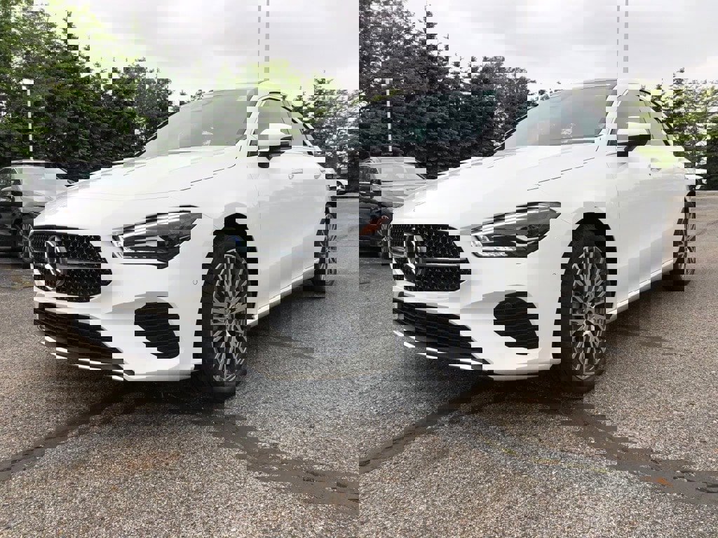 New 2025 Mercedes-Benz CLA 250 4MATIC image 3