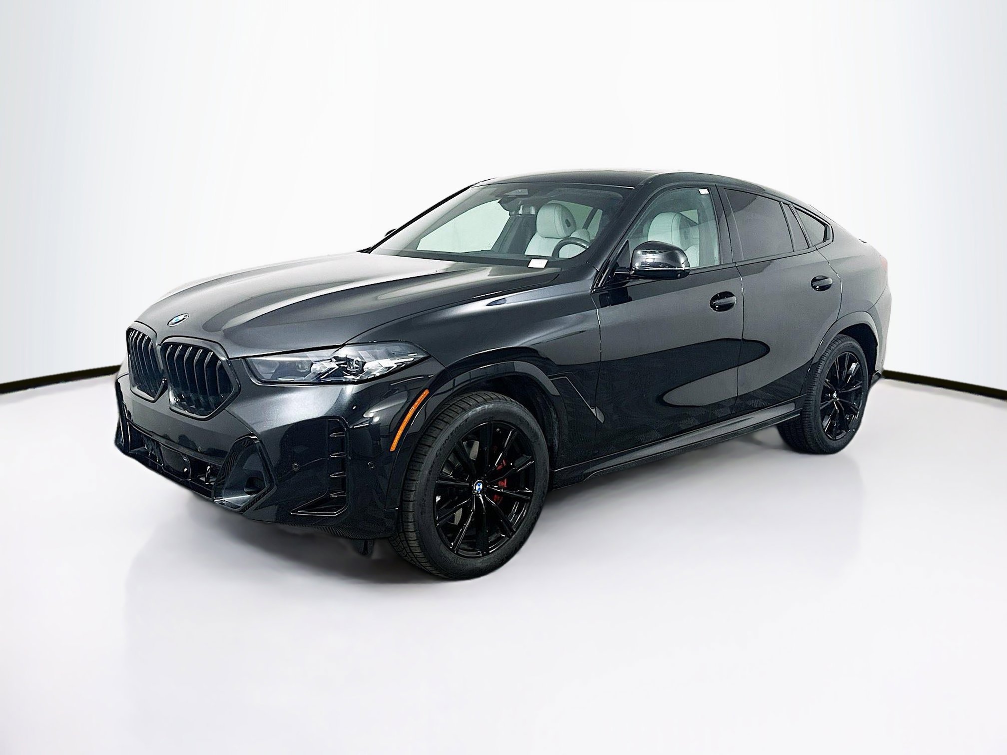 Used 2024 BMW X6 xDrive40i w/ Parking Assistance Package image 3