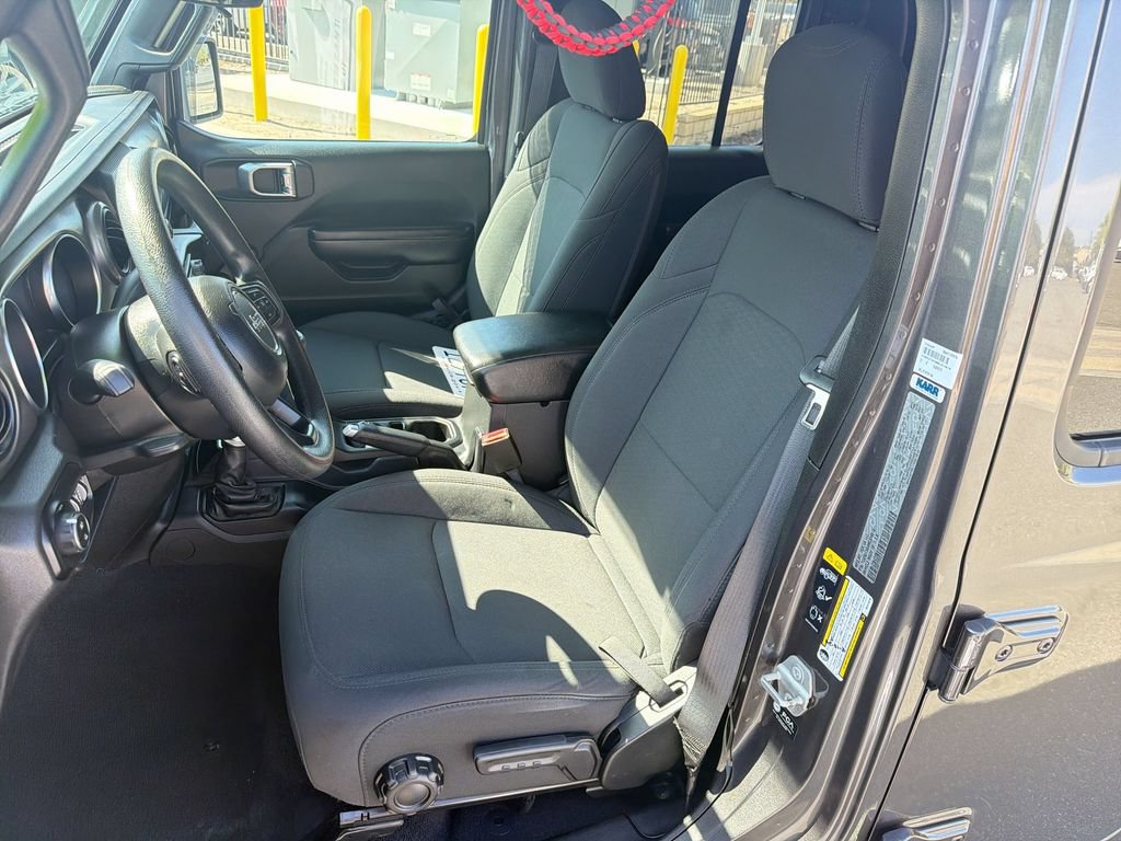 Used 2021 Jeep Gladiator Sport AWD/4WD image 13