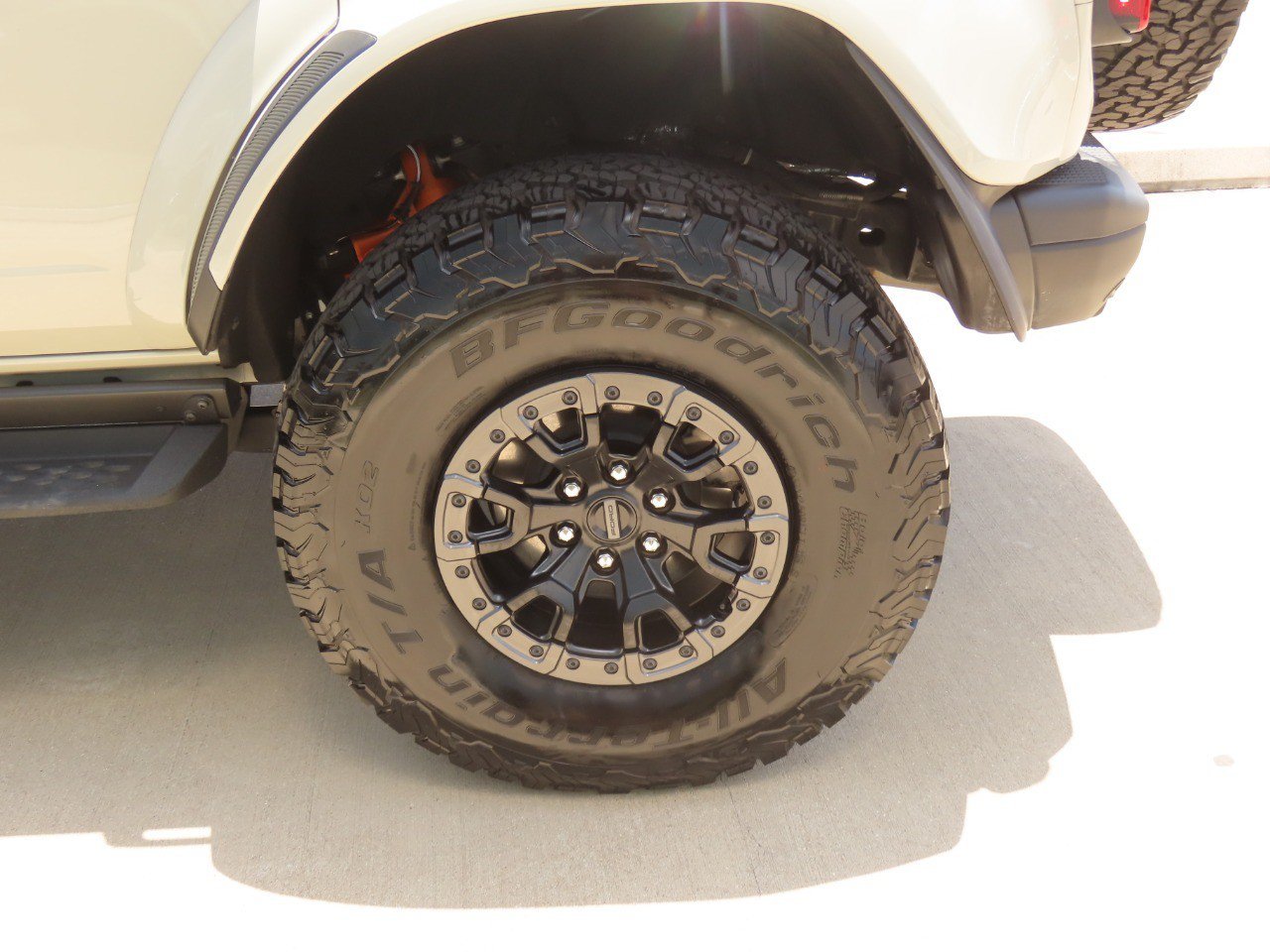 Used 2025 Ford Bronco Raptor AWD/4WD image 16