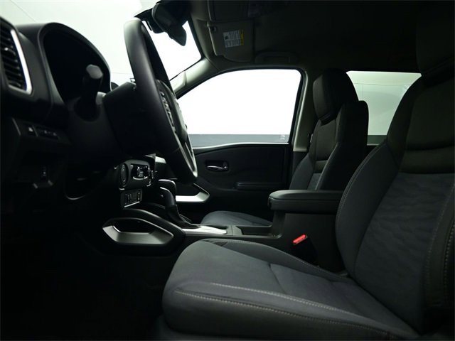 Used 2024 Nissan Frontier SV w/ SV Convenience Package image 19