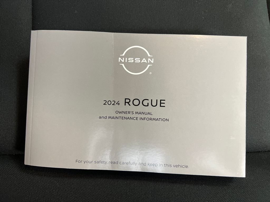 Used 2024 Nissan Rogue S FWD image 27
