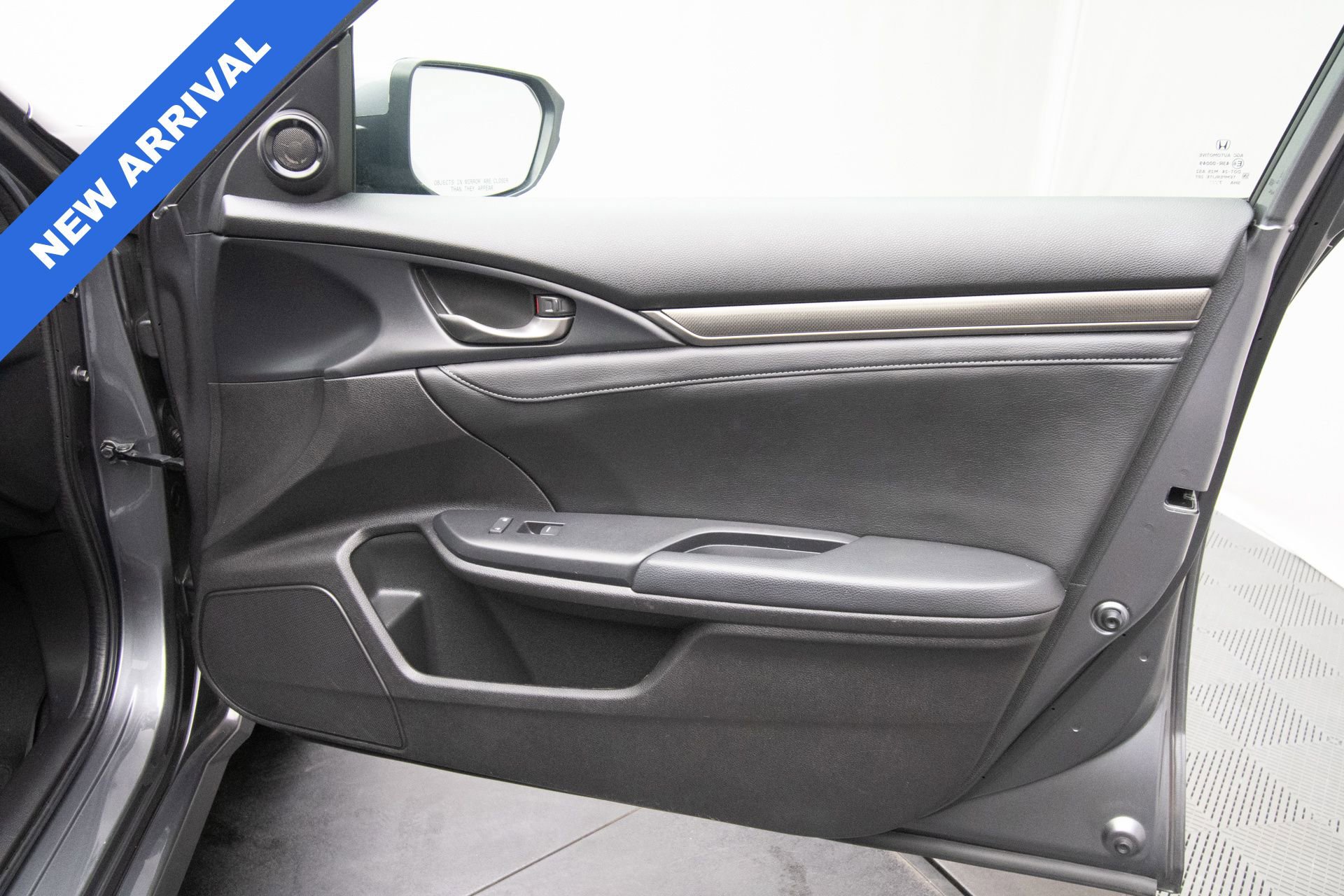 Used 2018 Honda Civic EX-L image 19