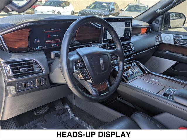 Used 2023 Lincoln Navigator Reserve image 12