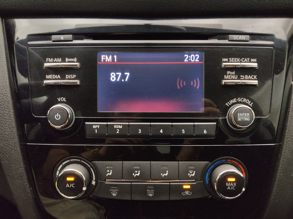 Used 2017 Nissan Rogue Sport S w/ S Appearance Package FWD image 25