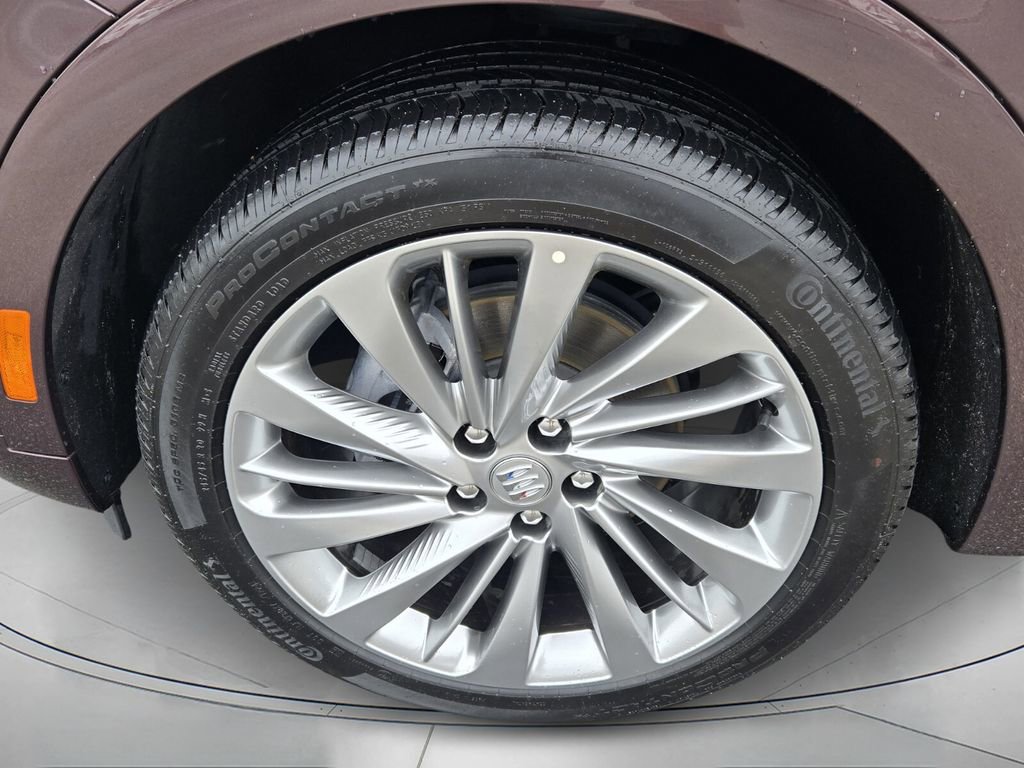 Used 2024 Buick Envision Avenir image 9