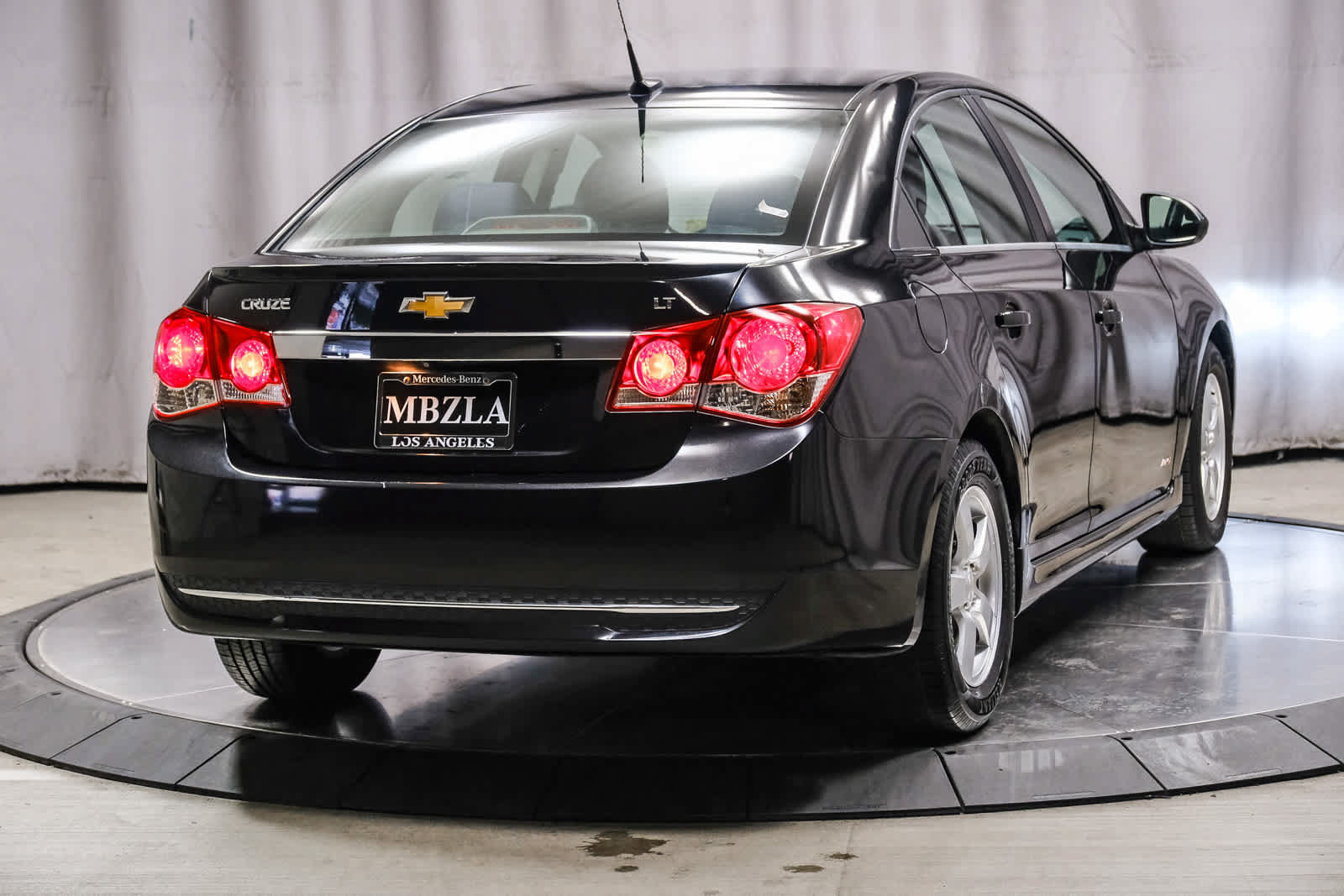 Used 2014 Chevrolet Cruze LT w/ RS Package FWD image 4