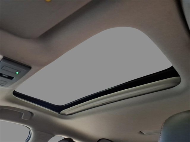 Certified 2025 Nissan Sentra SR w/ SR Premium Package image 21