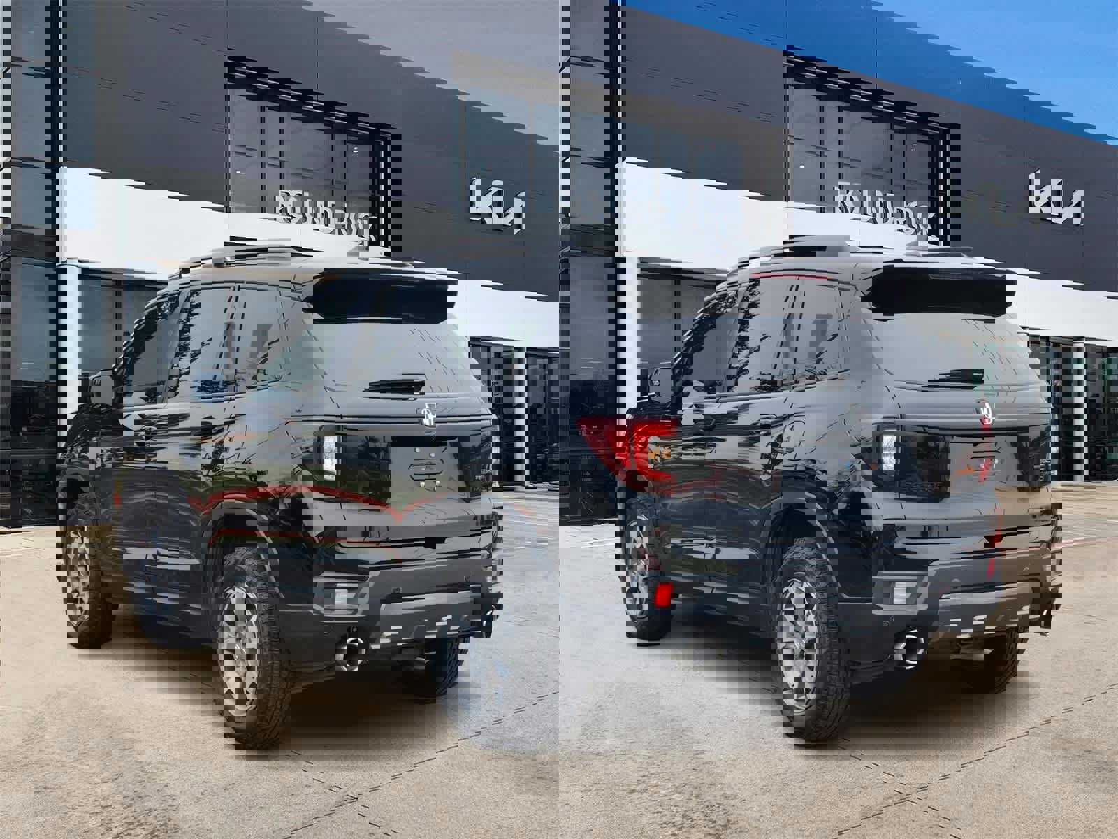 Used 2023 Honda Passport TrailSport image 6