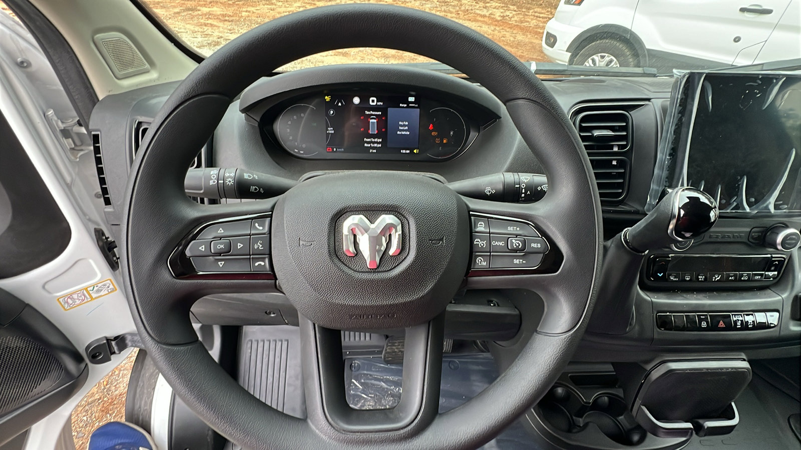 Used 2025 RAM ProMaster 2500 w/ Premium Convenience Group image 22