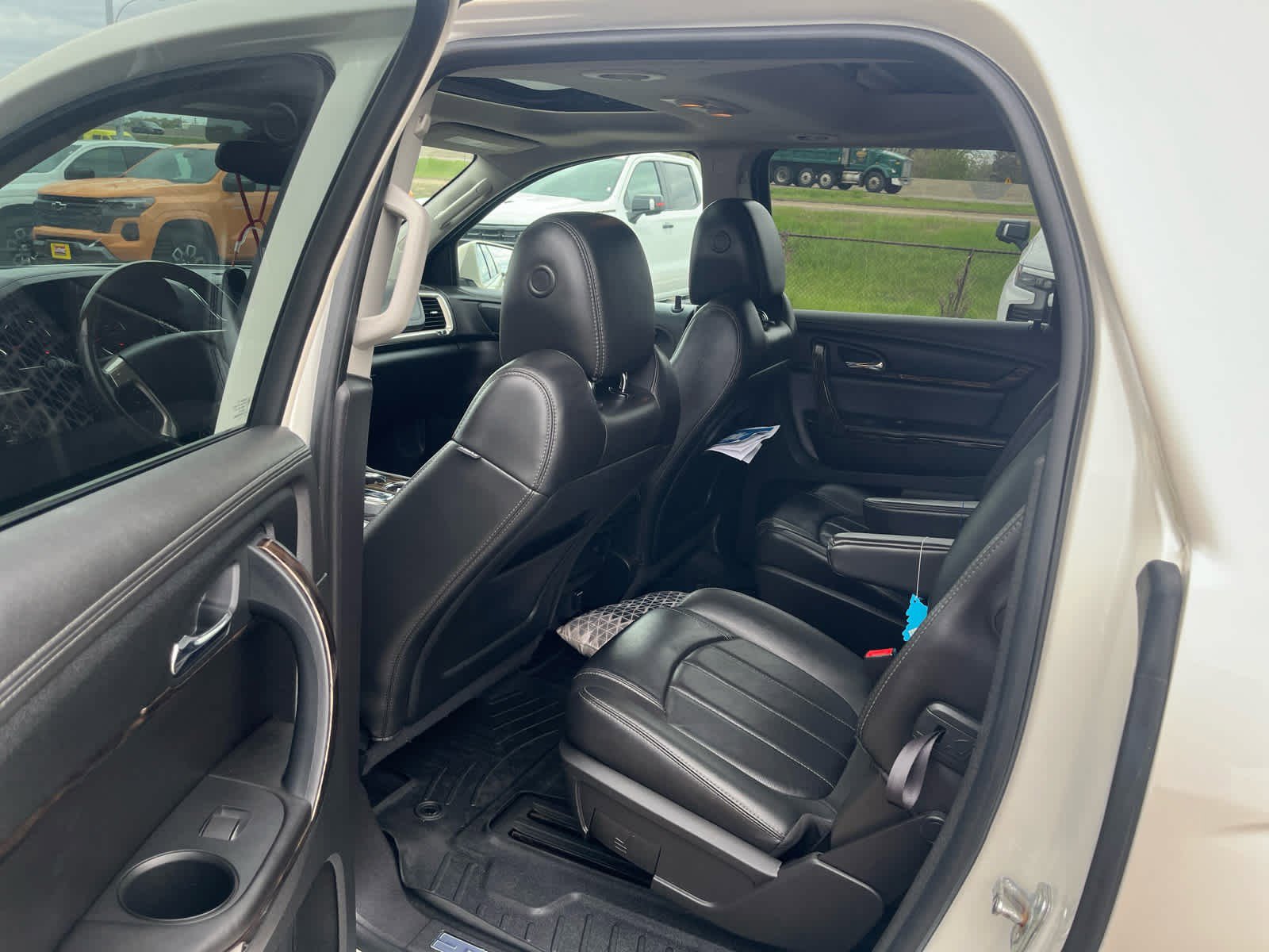 Used 2015 GMC Acadia Denali AWD/4WD image 9