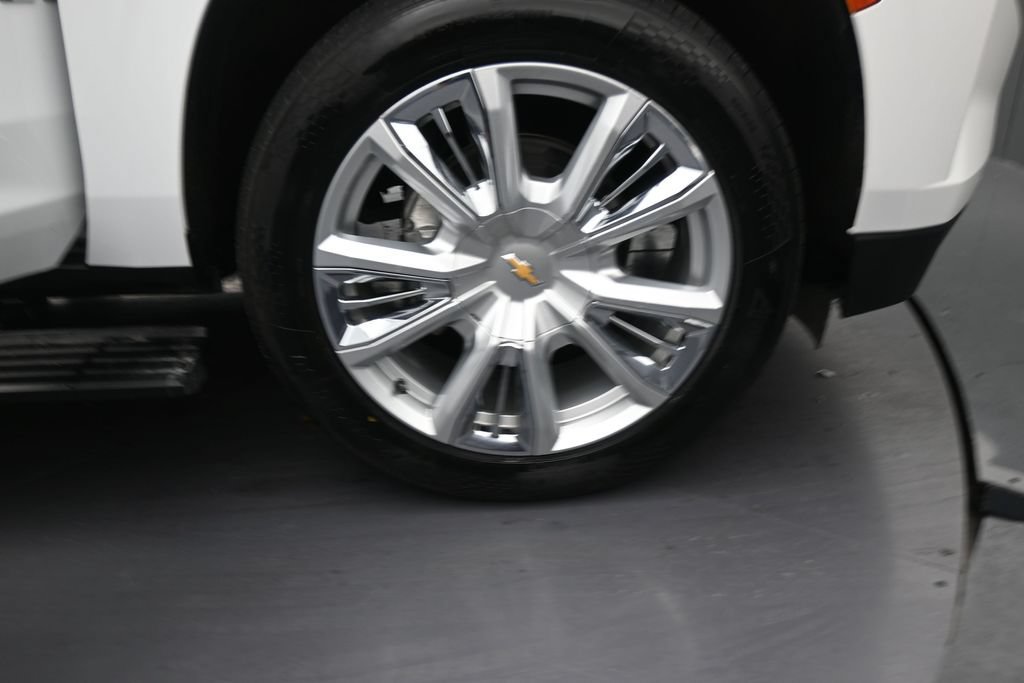 Used 2023 Chevrolet Tahoe High Country RWD image 16