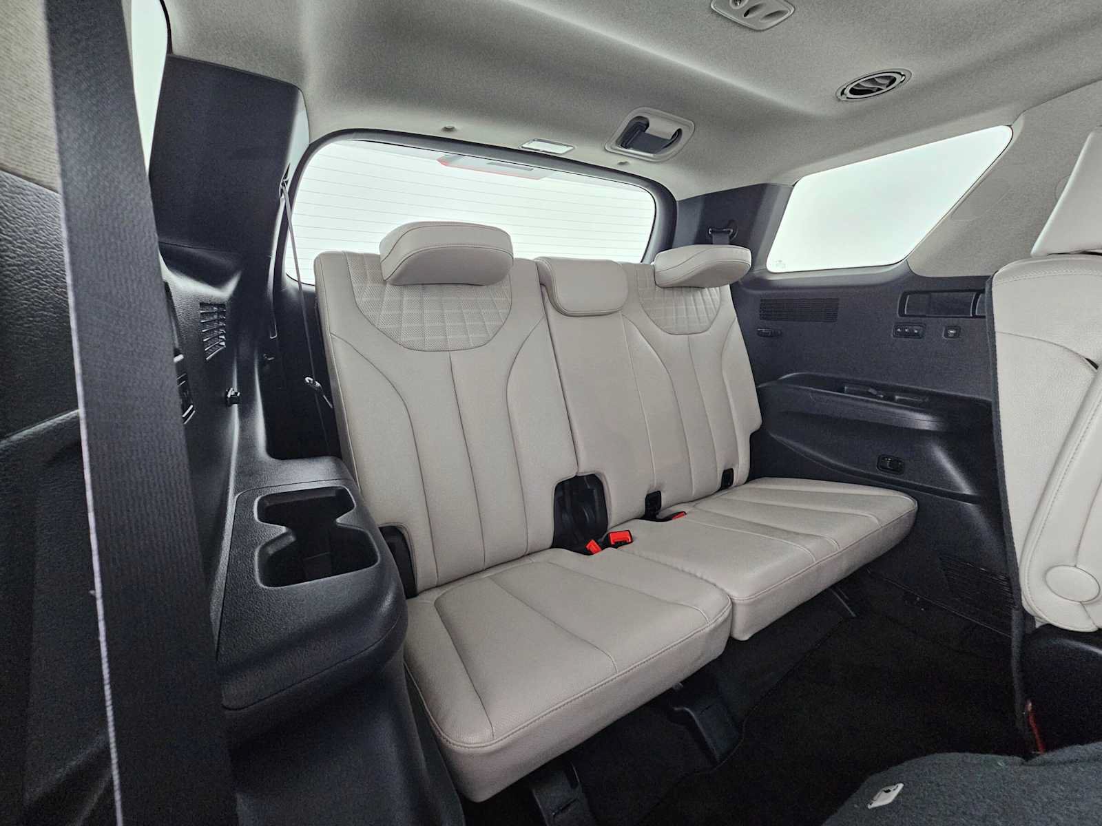 Used 2023 Hyundai Palisade Limited AWD/4WD image 13