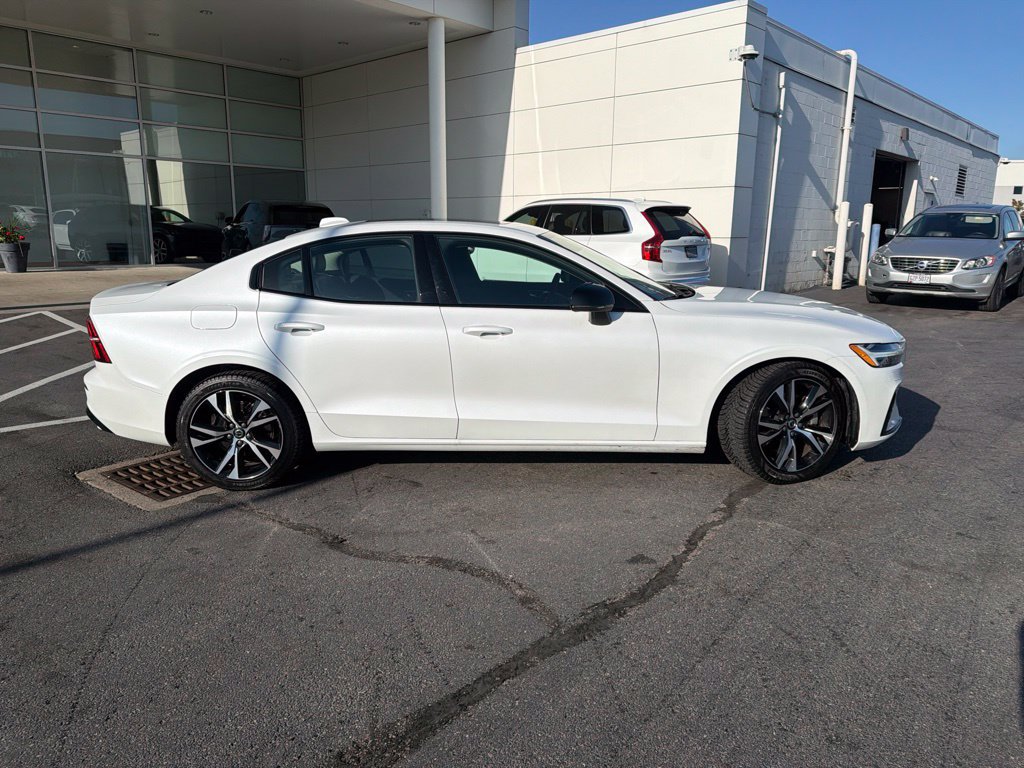 Used 2023 Volvo S60 B5 Core w/ Climate Package FWD image 2