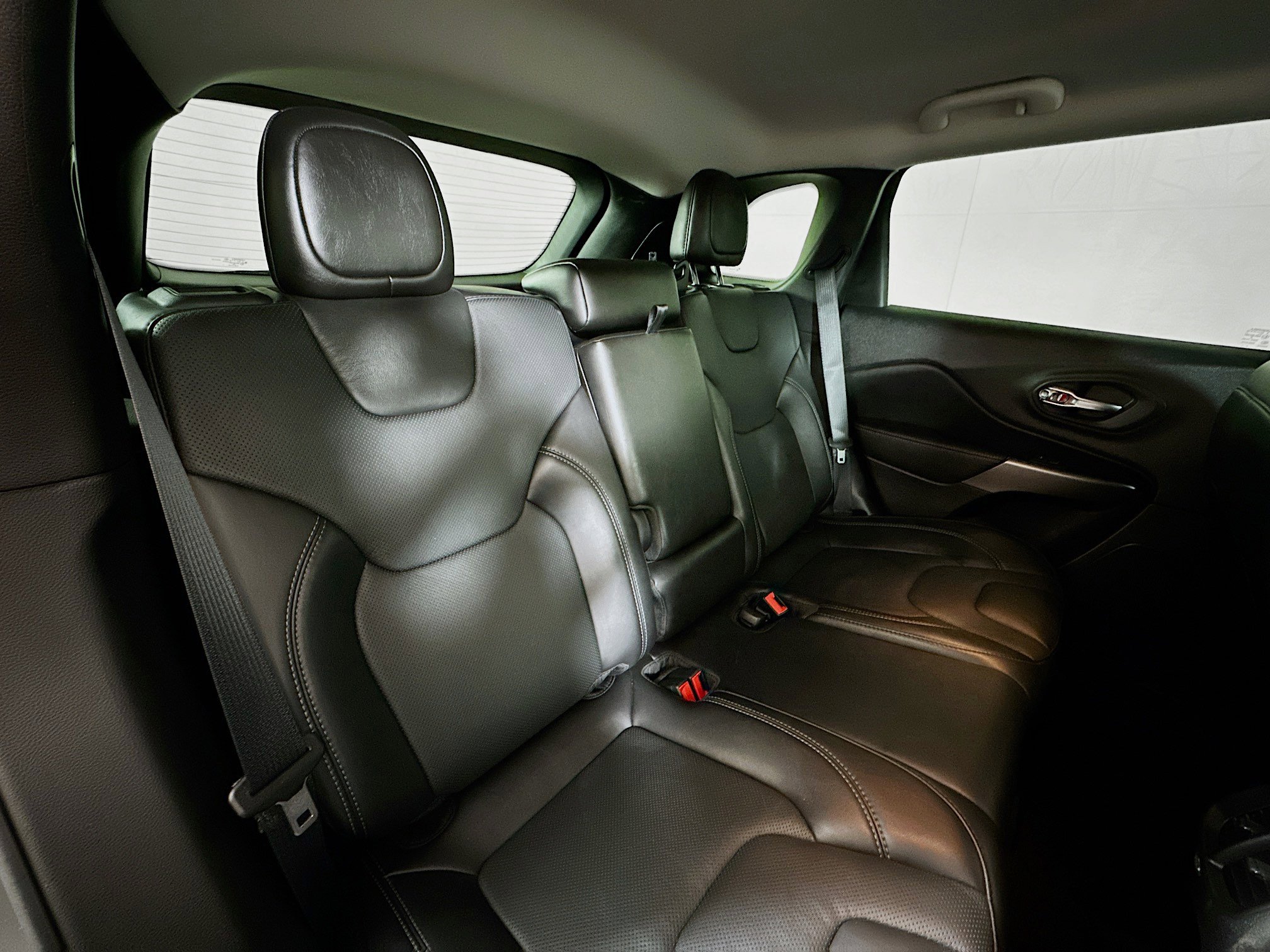 Used 2021 Jeep Cherokee Latitude Lux AWD/4WD image 24