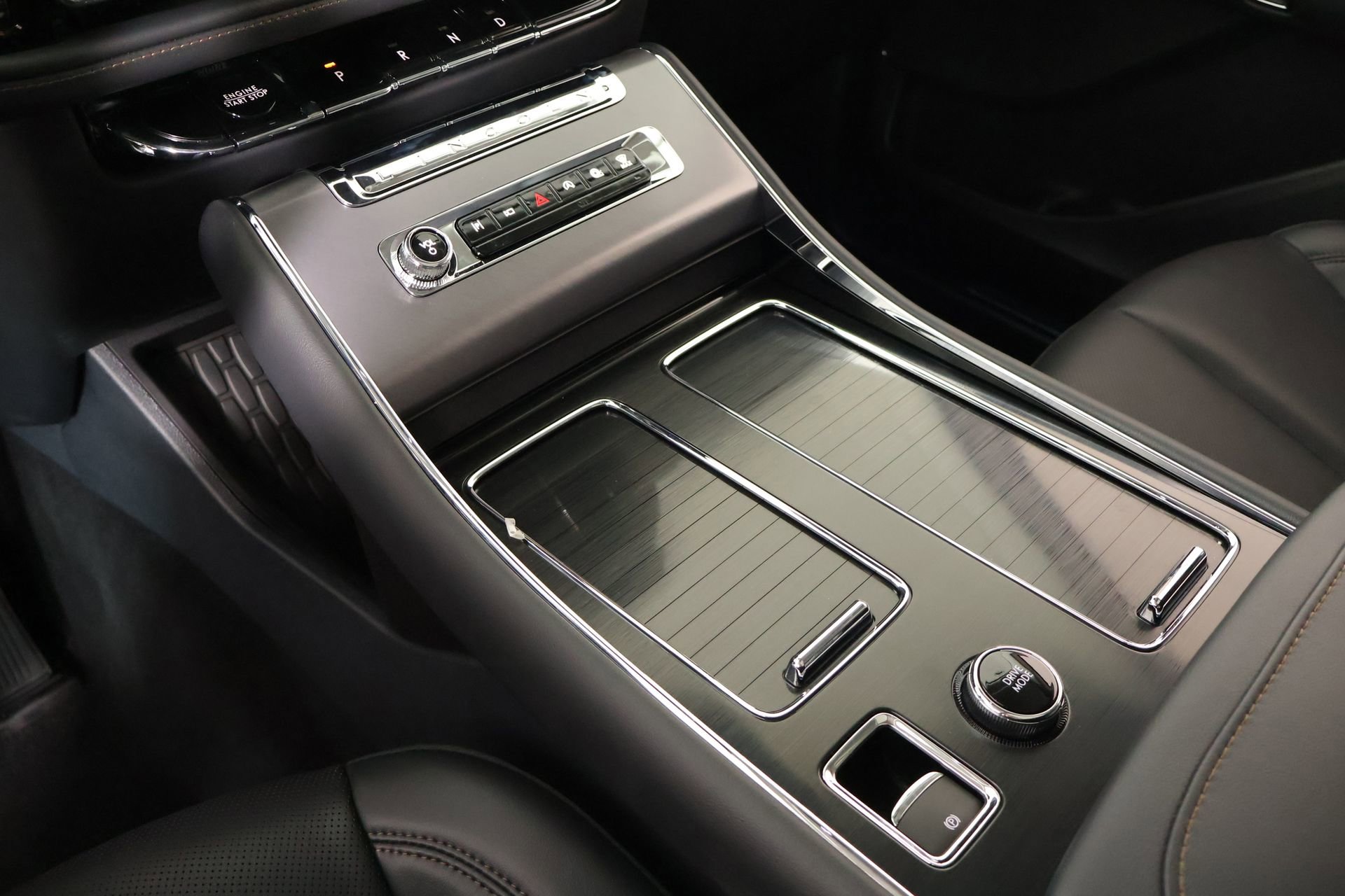 New 2026 Lincoln Aviator 2WD image 8