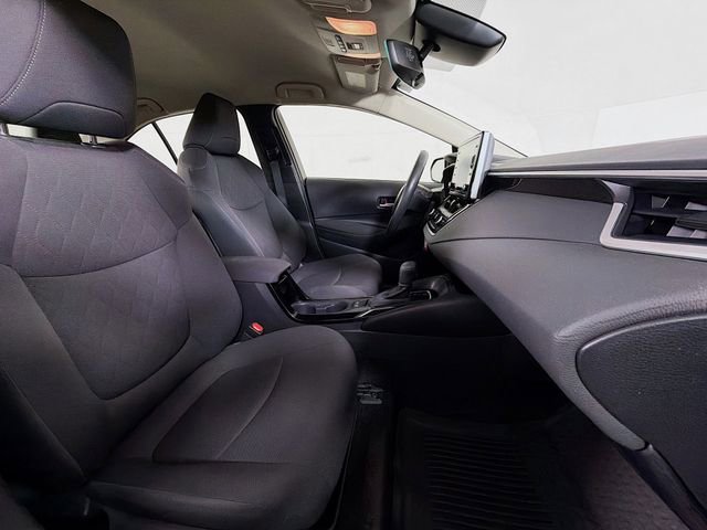 Used 2021 Toyota Corolla LE FWD image 27