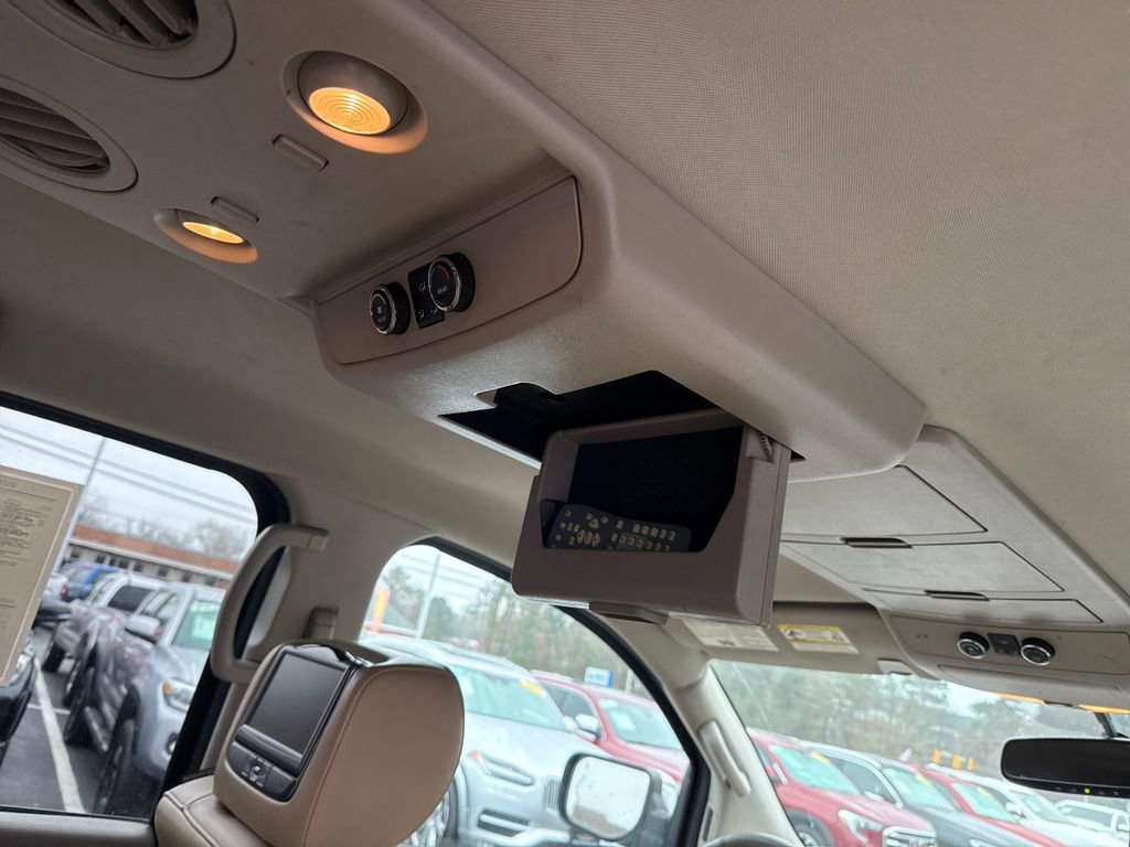 Used 2015 Nissan Armada Platinum image 22