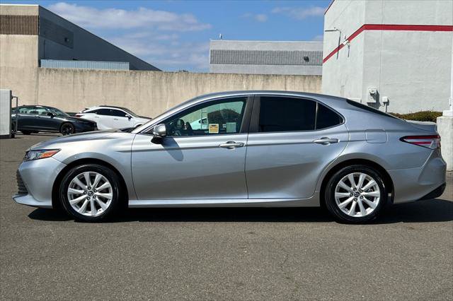 Certified 2018 Toyota Camry LE FWD image 9