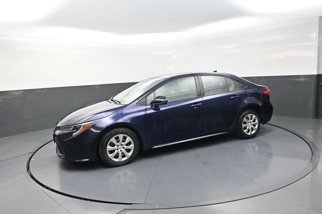 Used 2024 Toyota Corolla LE image 43