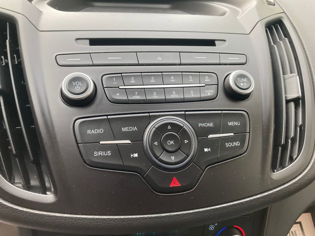 Used 2018 Ford Escape SE image 23