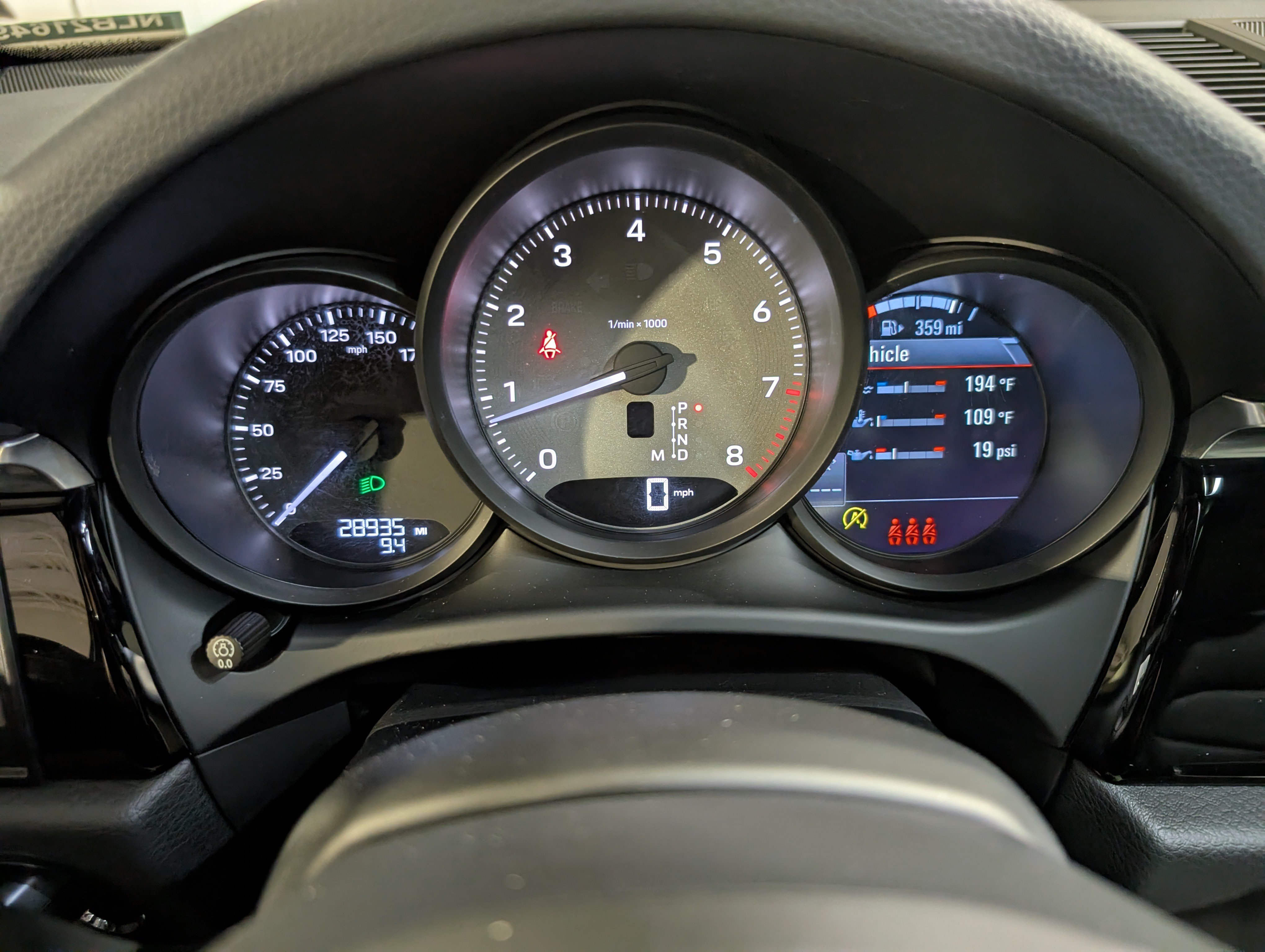 Certified 2022 Porsche Macan S AWD/4WD image 30