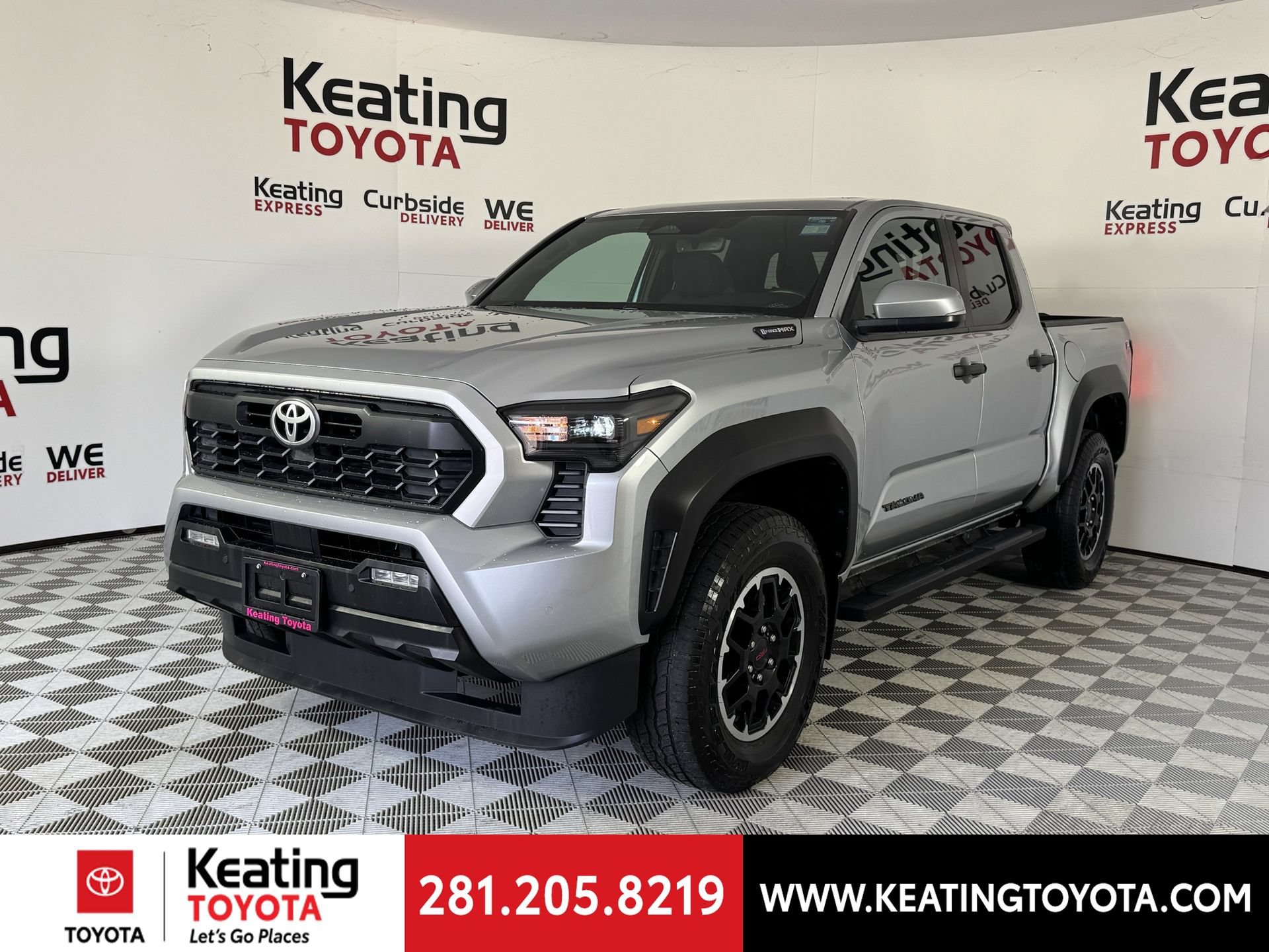 Used 2024 Toyota Tacoma TRD Off-Road w/ TRD Off Road Upgrade Package AWD/4WD image 9