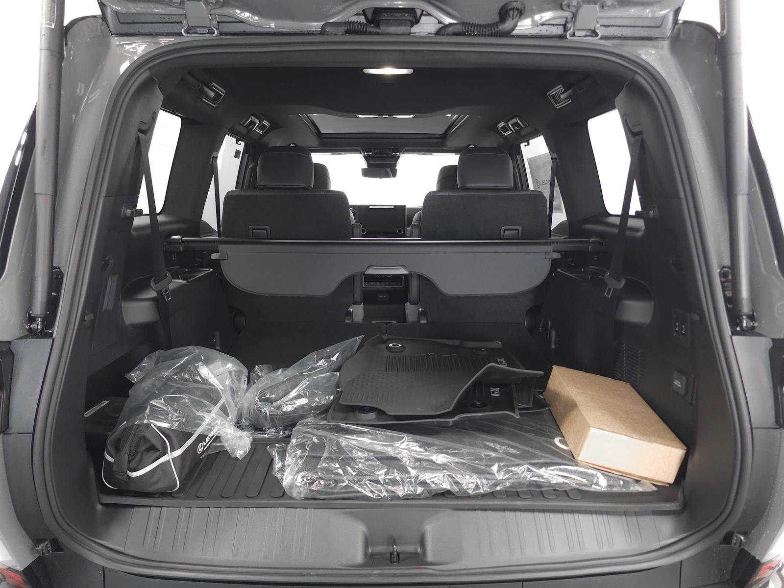 New 2026 Lexus GX 550 w/ Accessory Package (2T) AWD/4WD image 12