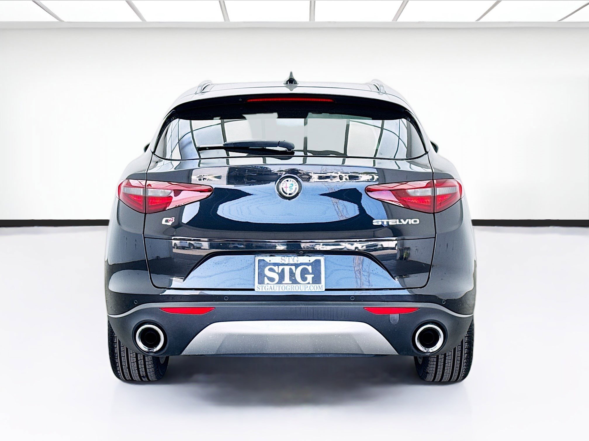 Used 2018 Alfa Romeo Stelvio Ti Sport image 5