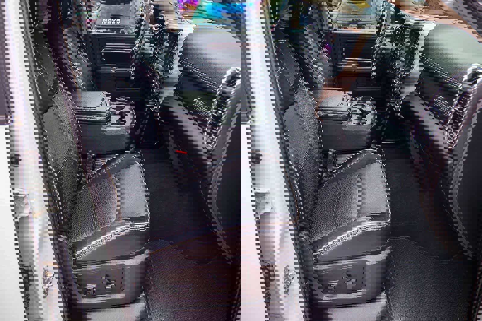 Used 2022 RAM 2500 Laramie AWD/4WD image 16