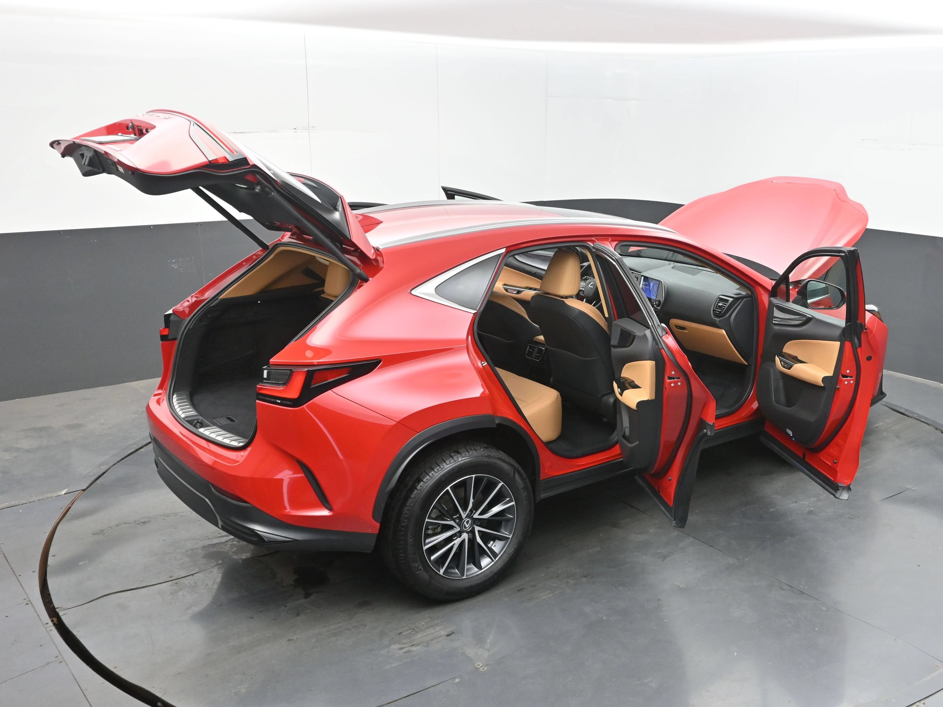 Used 2025 Lexus NX 250 FWD w/ Towing Package (2000 Lbs) image 45