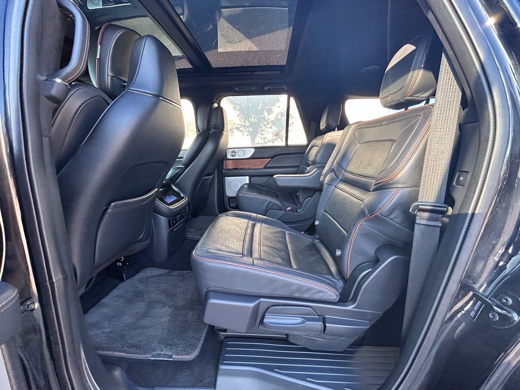 Used 2022 Lincoln Navigator L Black Label AWD/4WD image 32
