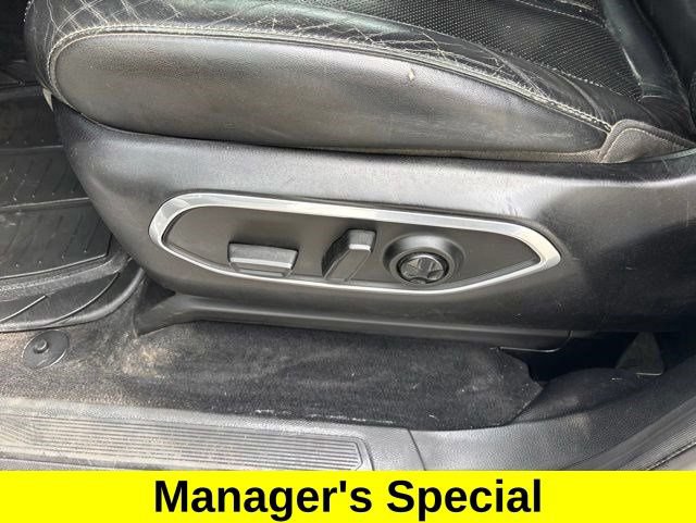 Used 2022 Jeep Wagoneer Series III w/ Premium Group I AWD/4WD image 12