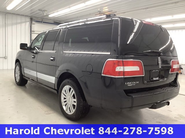 Used 2010 Lincoln Navigator L 4WD image 4