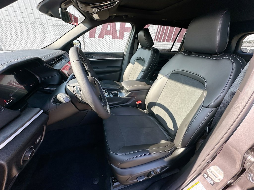 New 2026 Jeep Grand Cherokee L 4WD image 28