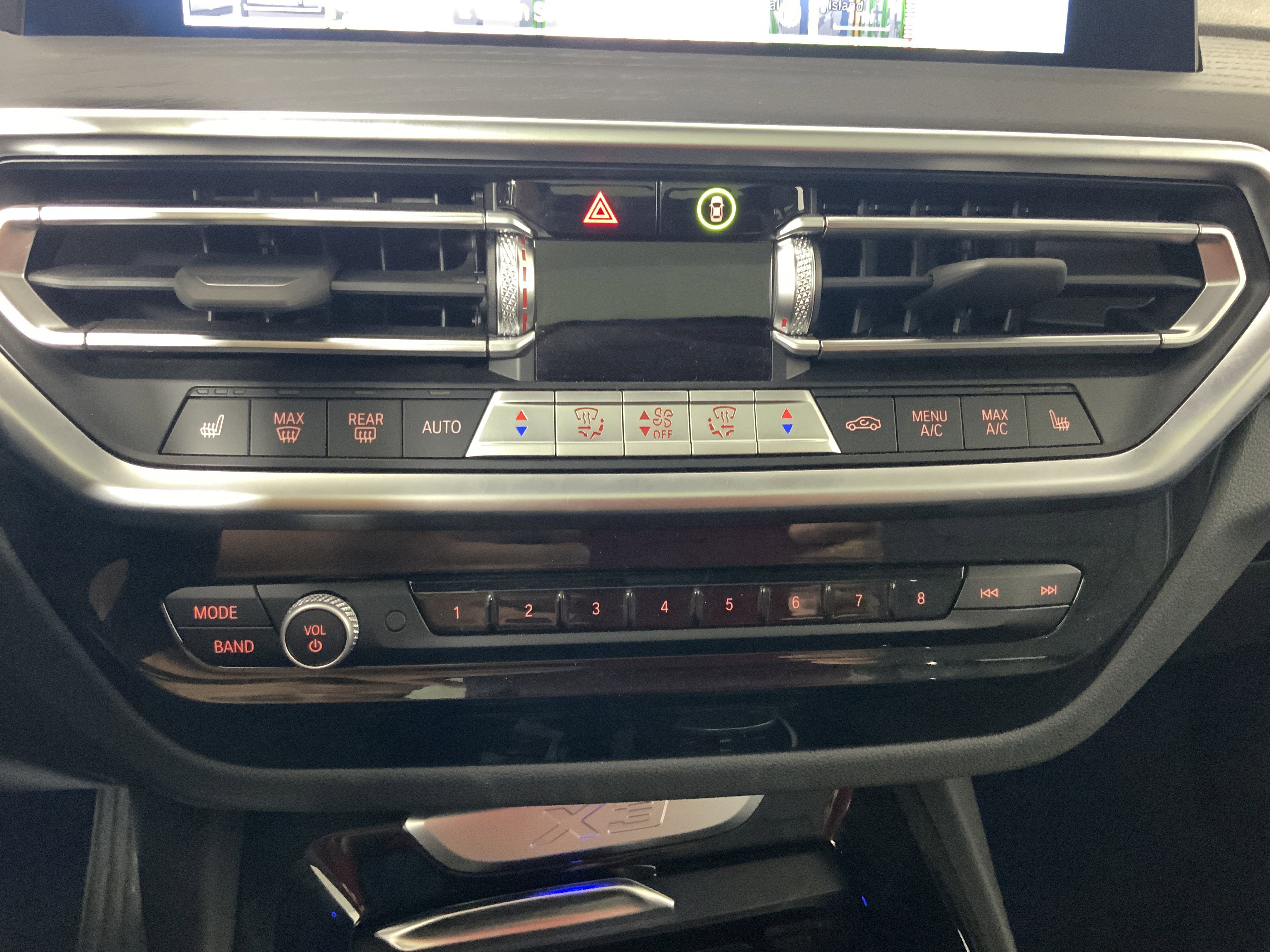 Used 2024 BMW X3 xDrive30i w/ Convenience Package w/ZPA image 19